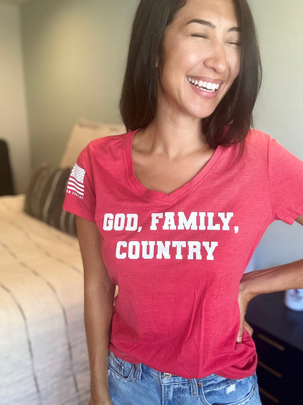God Family Country (red) V-NECK Tee