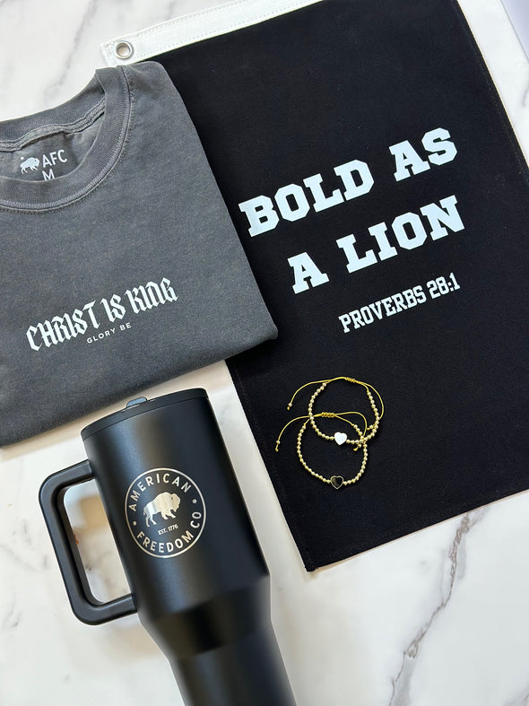 CHRIST IS KING Tee Shirt